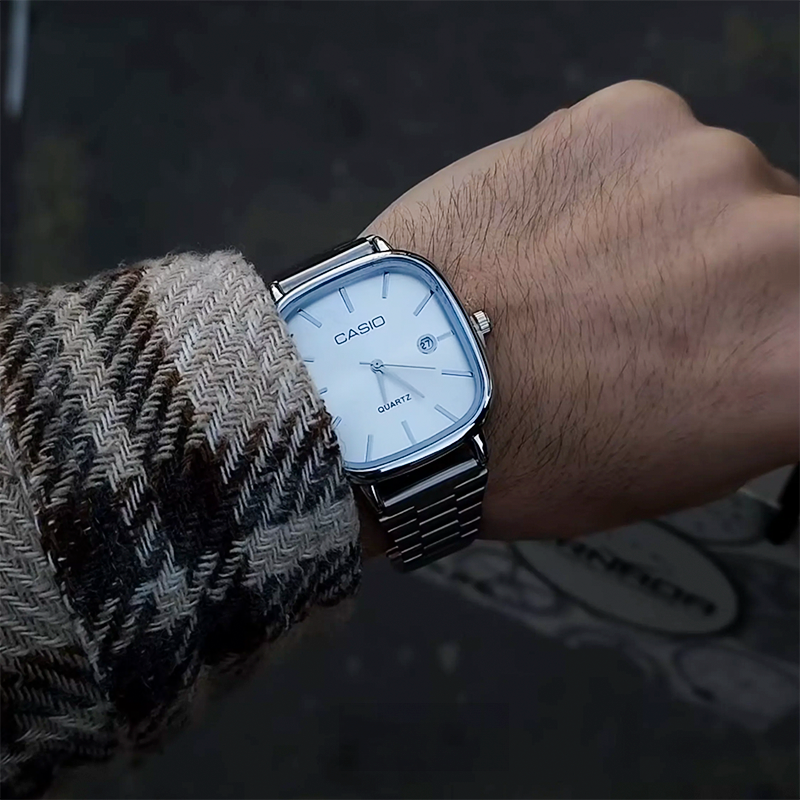 Casio Vintage D'Luxe